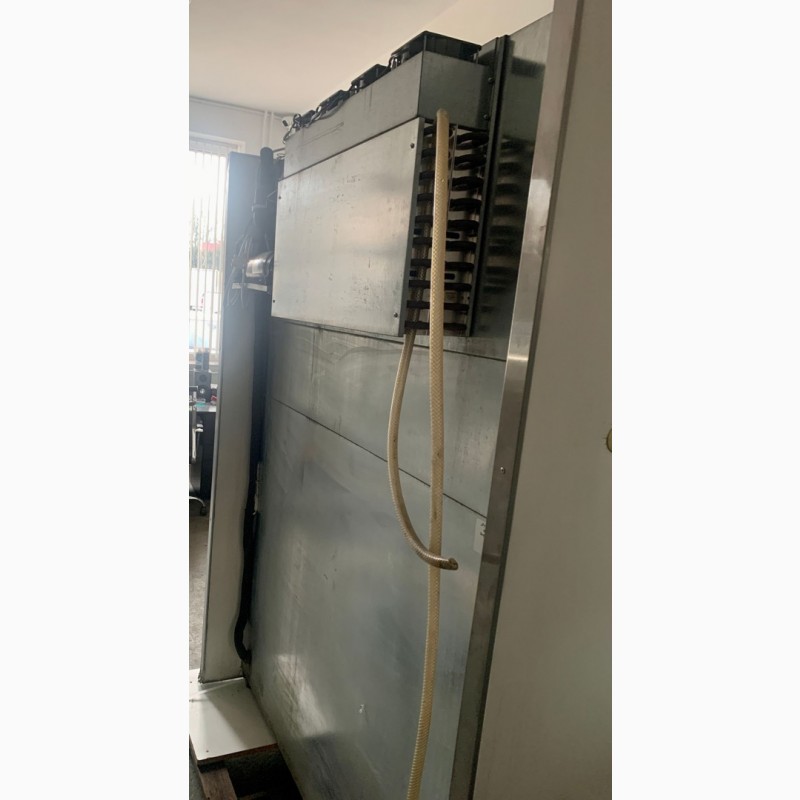 Фото 3. Холодильна закрита шафа IGLOO KING 1, 6 м