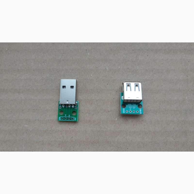 Фото 7. Разъем USB типа Б (папа) и Разъем USB типа A (мама) на плате