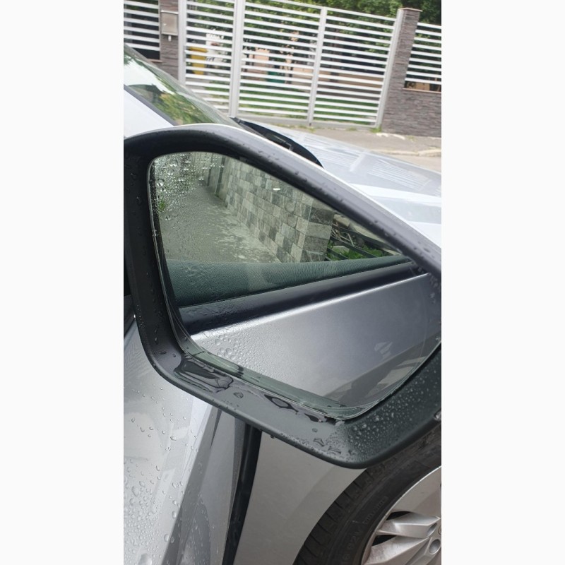 Фото 3. Пленка на зеркала авто против капель дождя Водонепроницаемая 150х100 мм