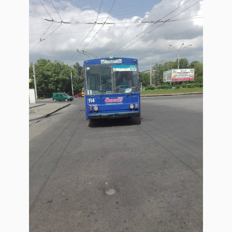 Фото 5. Брендування тролейбусів реклама на тролейбусах Рівне Західна Україна