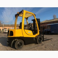 Вилочный погрузчик Hyster с мачтой триплекс и боковым смещением