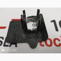 Кронштейн крепления парктроника S7 Tesla model S 1048522-00-B 1048522-00-B