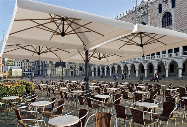 Фото 2. Великі вуличні парасолі для кафе, бару, ресторану