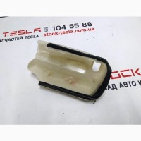 Крышка замка двери задней правой Tesla model 3 1068969-00-M 1068969-00-Z Re