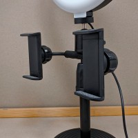 Кольцевая лампа настольная 16 см с двумя держателями для телефона Phone Live Fill Light