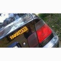 Наклейка на авто FakeTaxi Белая, Желтая светоотражающая Тюнинг авто