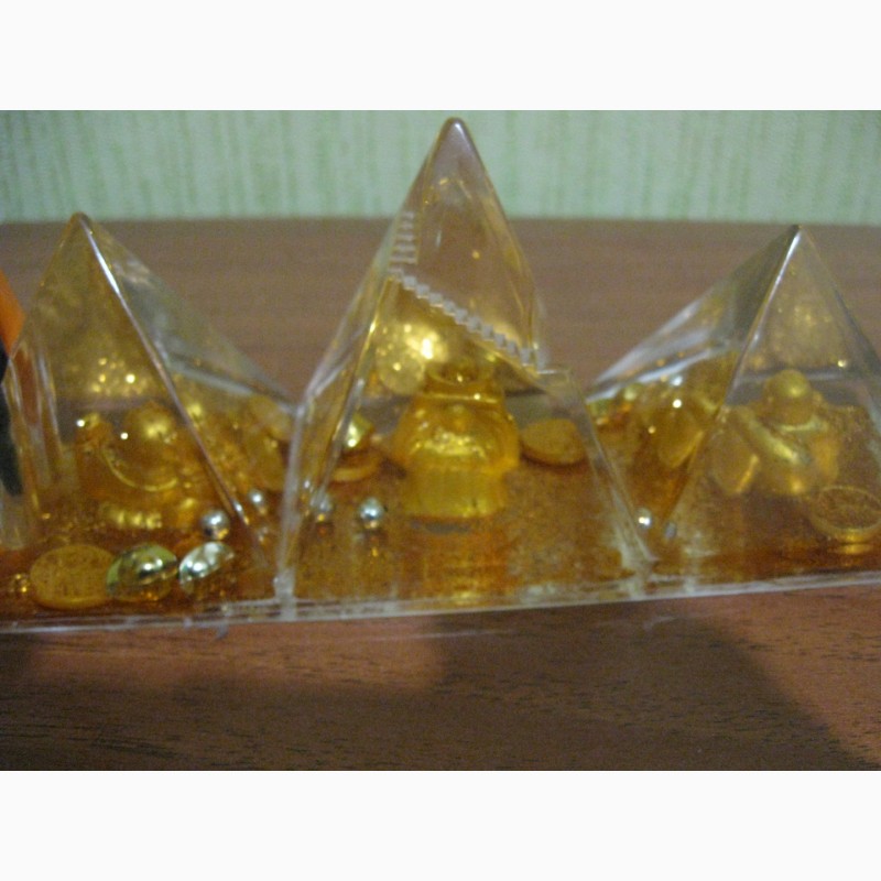 Фото 5. Подарунок для шефа - Будда в пірамідках