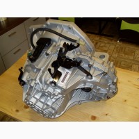 Коробка передач ( механика PF6012 ) на 2.5dci - RENAULT TRAFIC / OPEL VIVARO