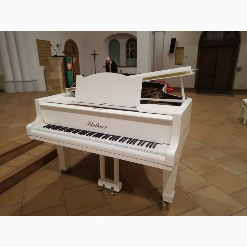 Фото 9. Продается белый рояль Блютнер (Германия) 230 см