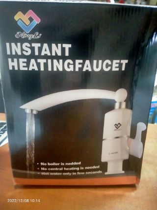 Фото 2. Проточный водонагреватель instant heating faucet