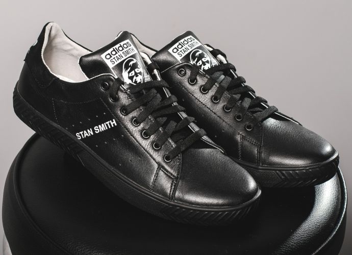 Фото 2. Мужские кожаные черные кеды Adidas Stan Smith 10765